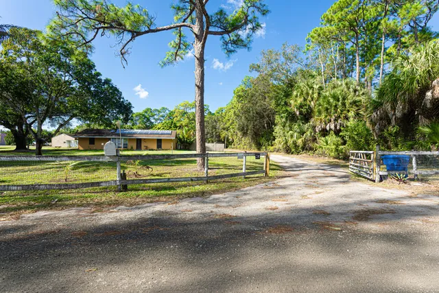 $5,000 | 169 Armadillo Way, West Palm Beach, FL 33411