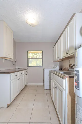 $5,000 | 169 Armadillo Way, West Palm Beach, FL 33411