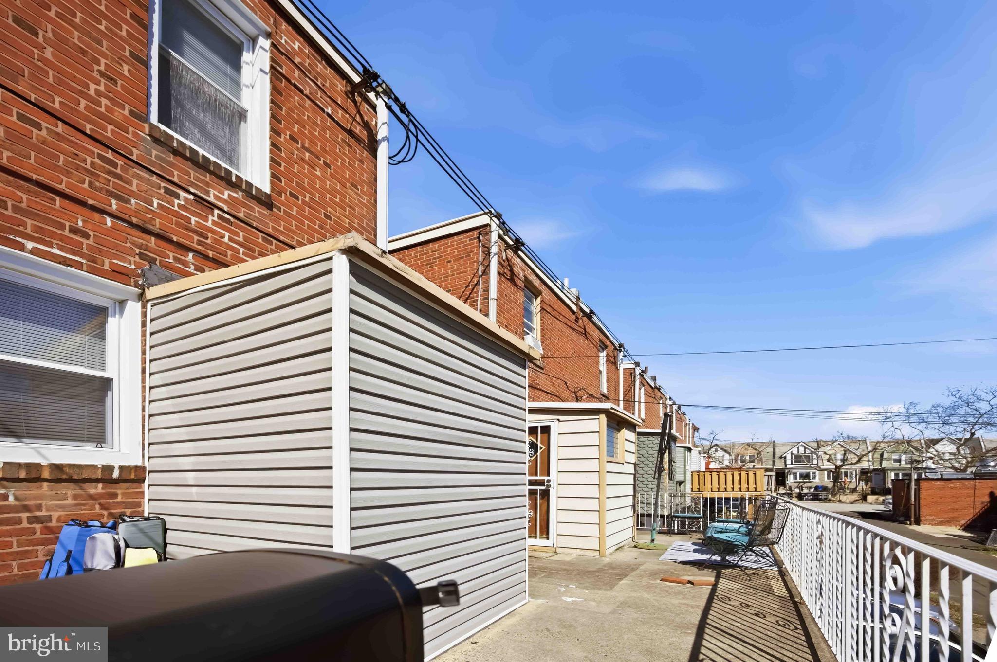 7167 Georgian Road Philadelphia, PA 19138 - Photo 31 of 34 a view of a terrace with a couch
