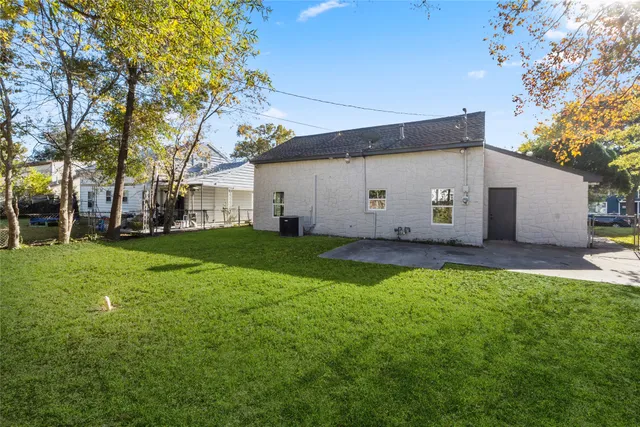 $1,980 | 3811 Luca Street, Houston, TX 77021