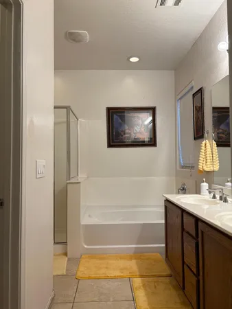 $2,500 | 7408 West Wolf Street, Phoenix, AZ 85033