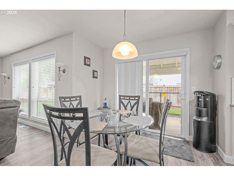 715 Shadowwood Loop Northeast Keizer, OR 97303 - Photo 18 of 41