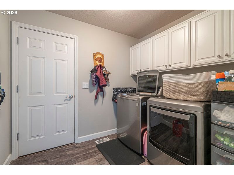 715 Shadowwood Loop Northeast Keizer, OR 97303 - Photo 22 of 41