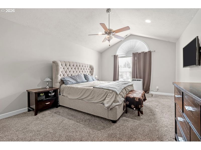 715 Shadowwood Loop Northeast Keizer, OR 97303 - Photo 25 of 41