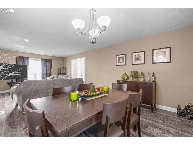 715 Shadowwood Loop Northeast Keizer, OR 97303 - Photo 8 of 41