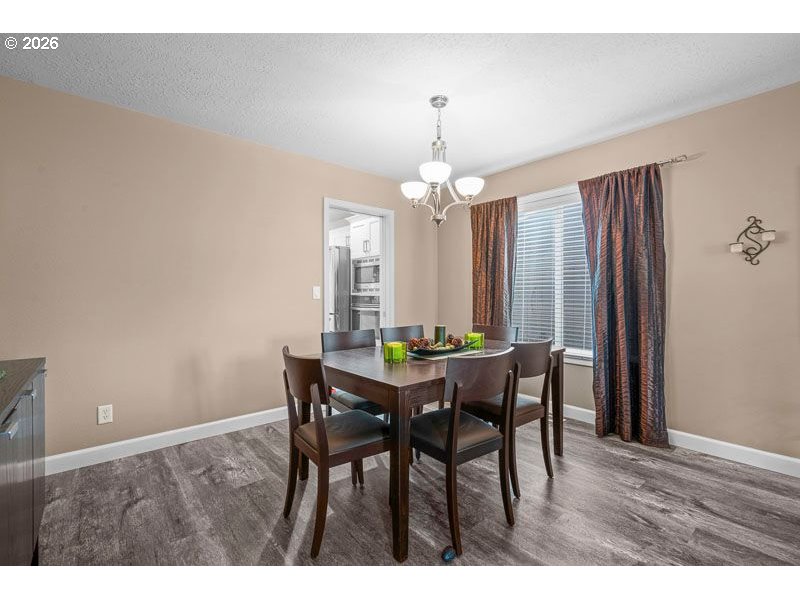 715 Shadowwood Loop Northeast Keizer, OR 97303 - Photo 9 of 41