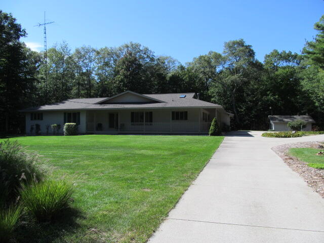 3673 Jay Road Whitehall, MI 49461 - Photo 5 of 43 IMG_4665