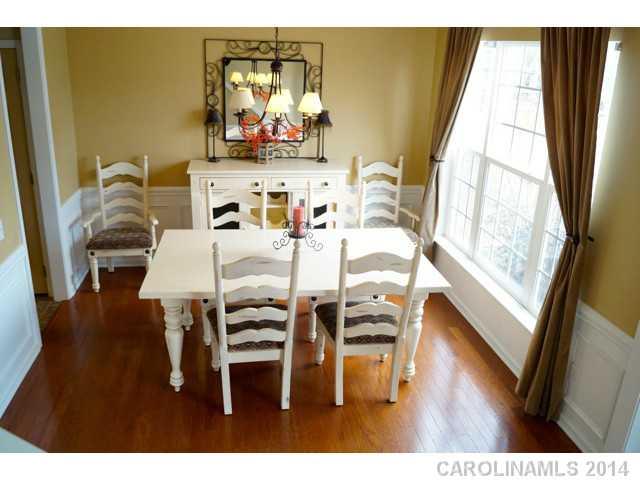 2235 Winthorp Ridge Road Charlotte, NC 28270 - Photo 2 of 16