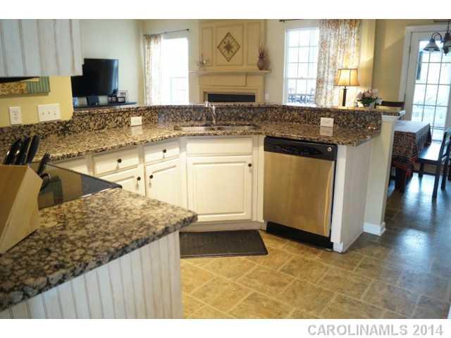 2235 Winthorp Ridge Road Charlotte, NC 28270 - Photo 3 of 16