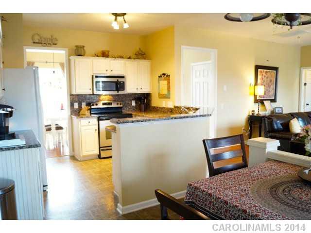 2235 Winthorp Ridge Road Charlotte, NC 28270 - Photo 5 of 16