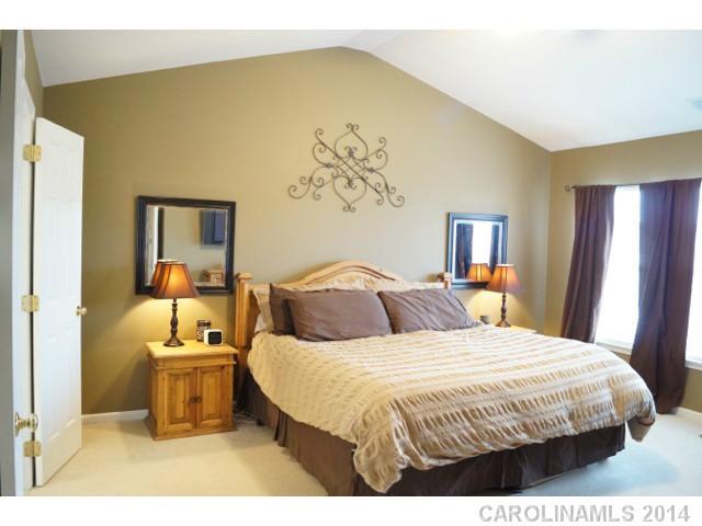 2235 Winthorp Ridge Road Charlotte, NC 28270 - Photo 10 of 16