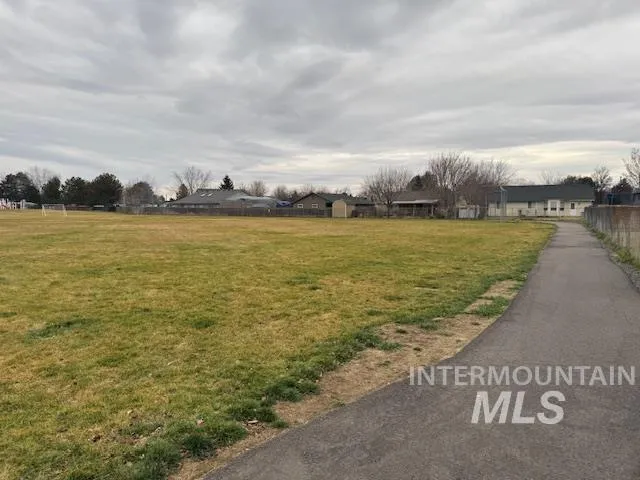 $639,900 | 973-975 East Blue Heron Street, Meridian, ID 83646