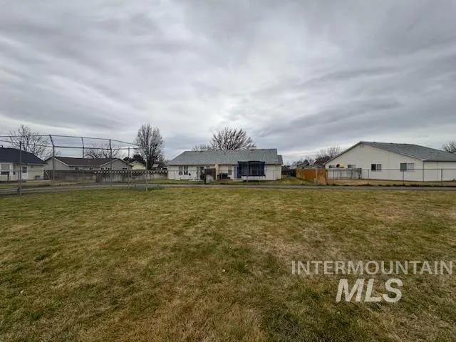 $639,900 | 973-975 East Blue Heron Street, Meridian, ID 83646