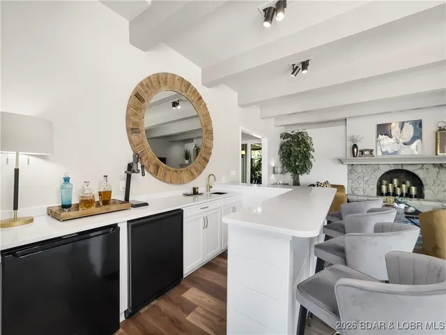 $1,590,000 | 16 Hawk Hill Court, Lake Ozark, MO 65049