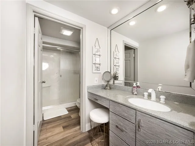 $1,590,000 | 16 Hawk Hill Court, Lake Ozark, MO 65049