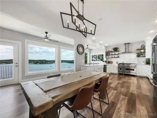 $1,590,000 | 16 Hawk Hill Court, Lake Ozark, MO 65049