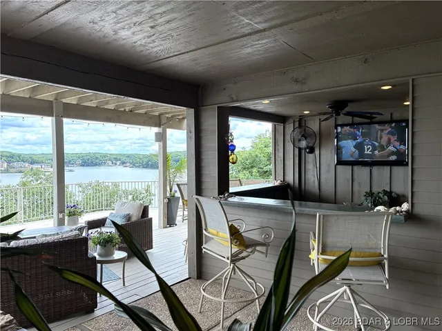 $1,590,000 | 16 Hawk Hill Court, Lake Ozark, MO 65049