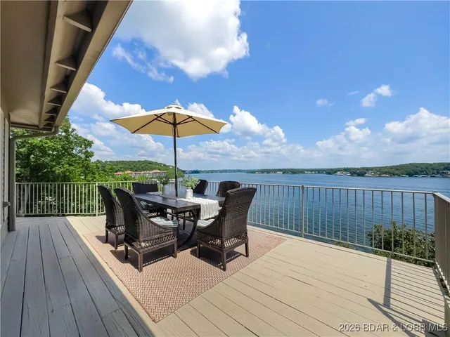 $1,590,000 | 16 Hawk Hill Court, Lake Ozark, MO 65049