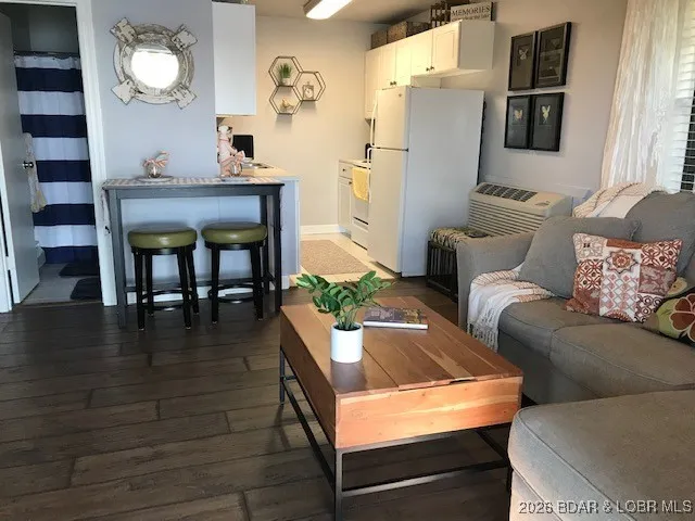 $1,590,000 | 16 Hawk Hill Court, Lake Ozark, MO 65049