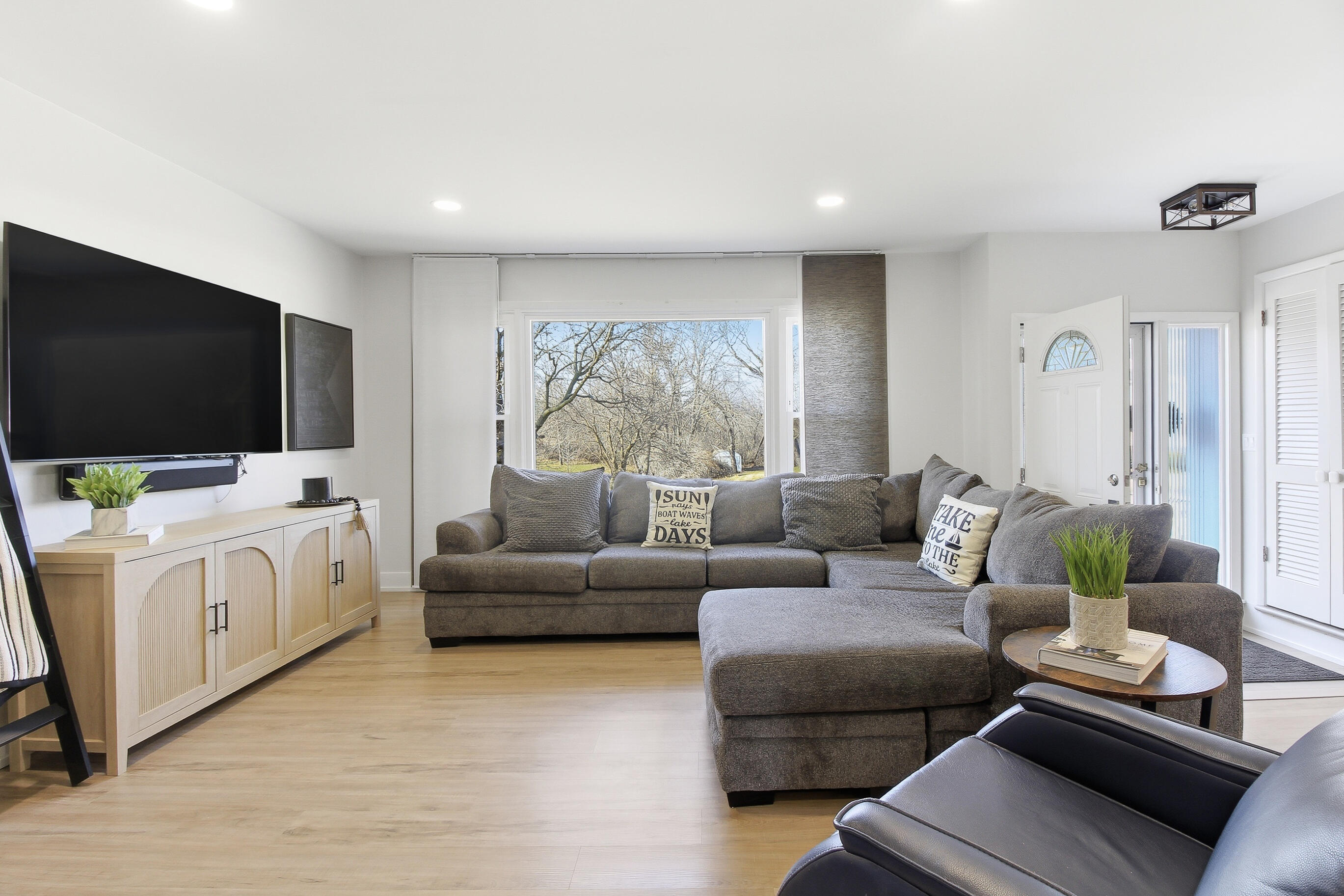 38927 89th Street Randall, WI 53128 - Photo 13 of 66 Living Rm