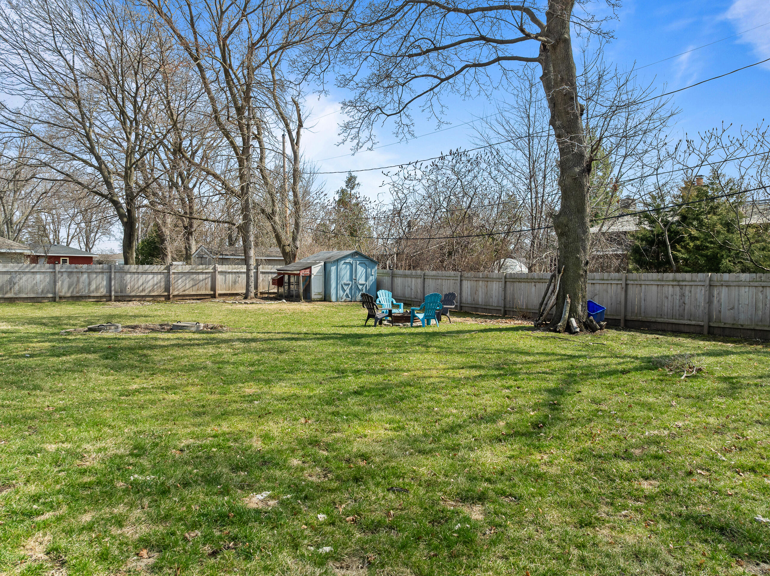 38927 89th Street Randall, WI 53128 - Photo 9 of 66 Fenced In Privacy