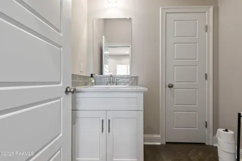 $795,000 | 117 Firethorn Drive, Youngsville, LA 70592