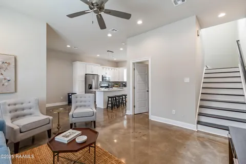 $795,000 | 117 Firethorn Drive, Youngsville, LA 70592