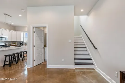 $795,000 | 117 Firethorn Drive, Youngsville, LA 70592