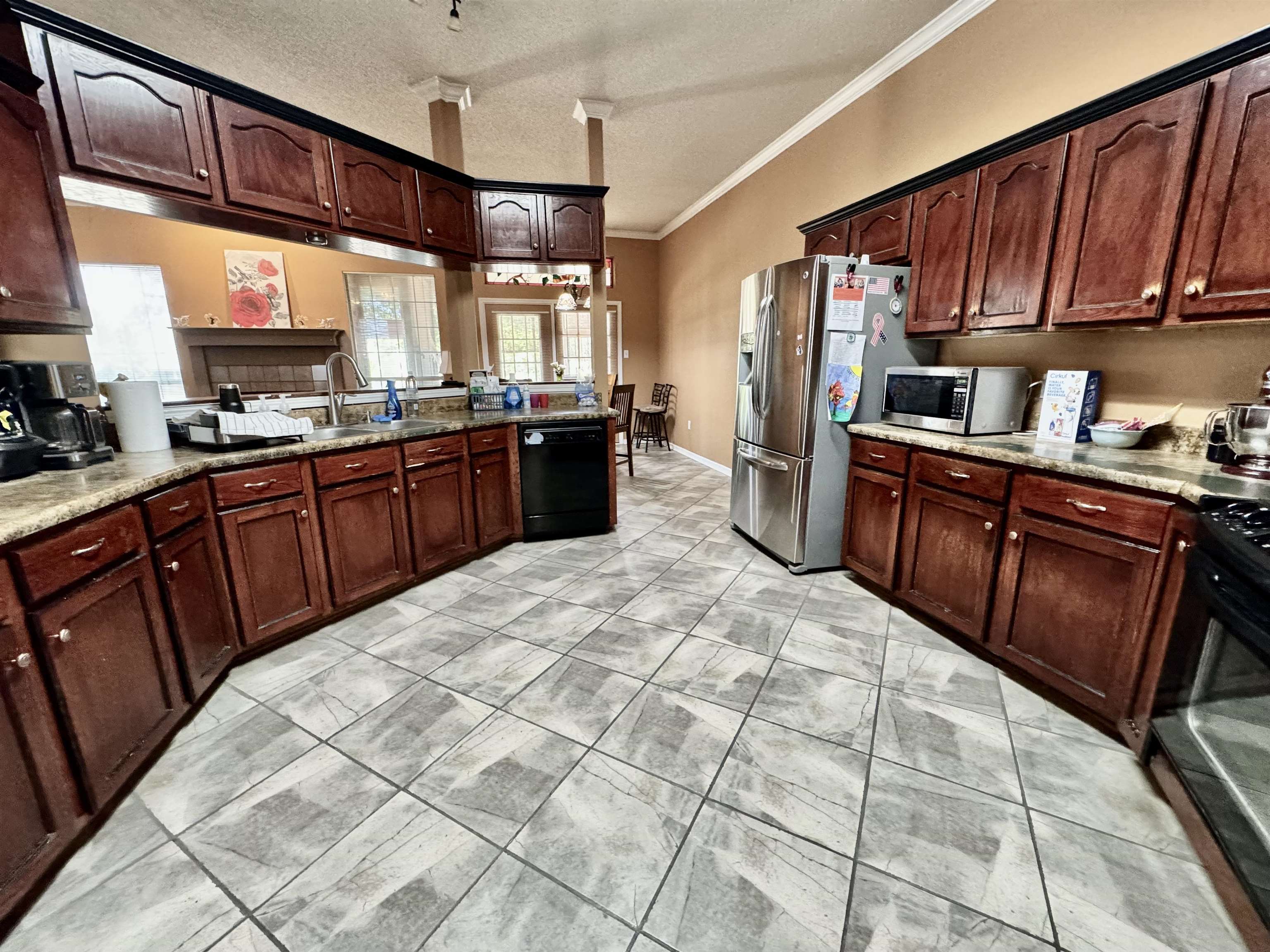 5100 Springtree Drive Bartlett, TN 38002 - Photo 14 of 31 Gallery Image 14