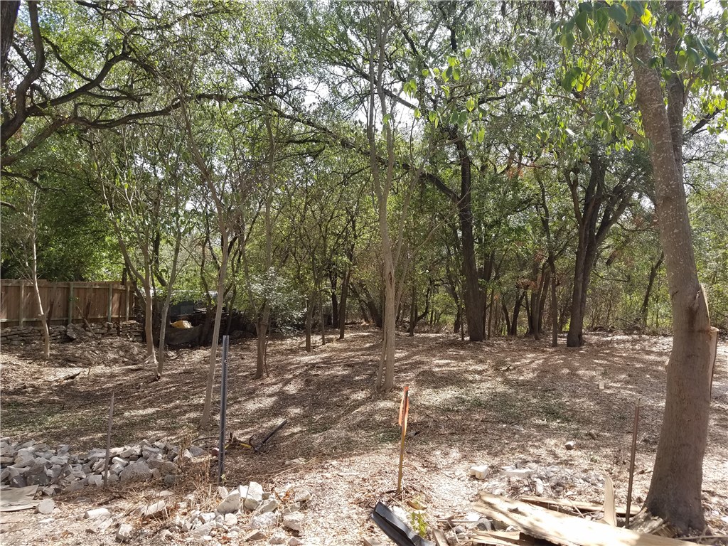 5405 Hudson Street Austin, TX 78721 - Photo 5 of 37 A tranquil wooded lot, ready for new beginnings.