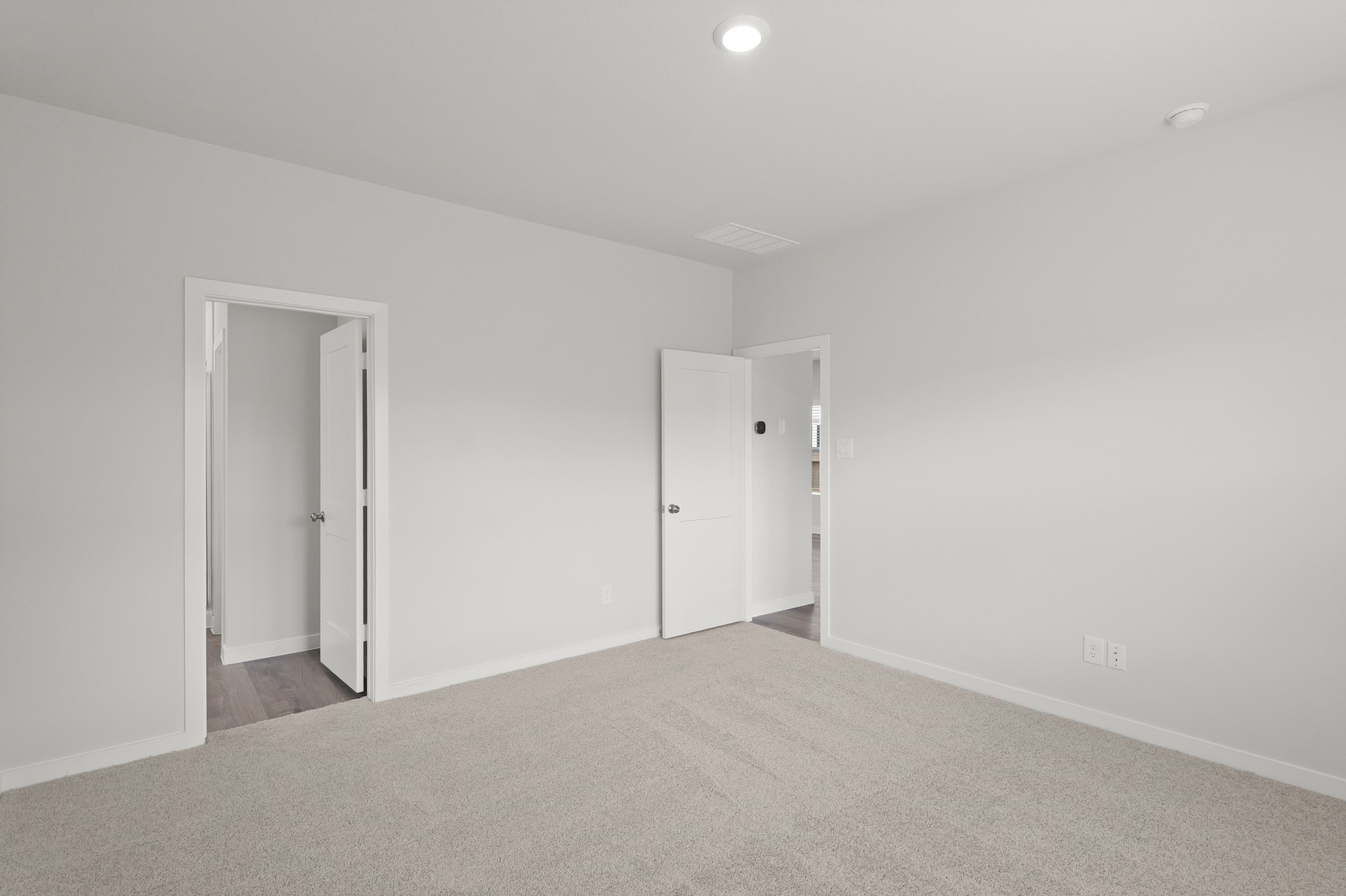 529 Shoreview Drive Conroe, TX 77303 - Photo 13 of 34 a view of an empty room