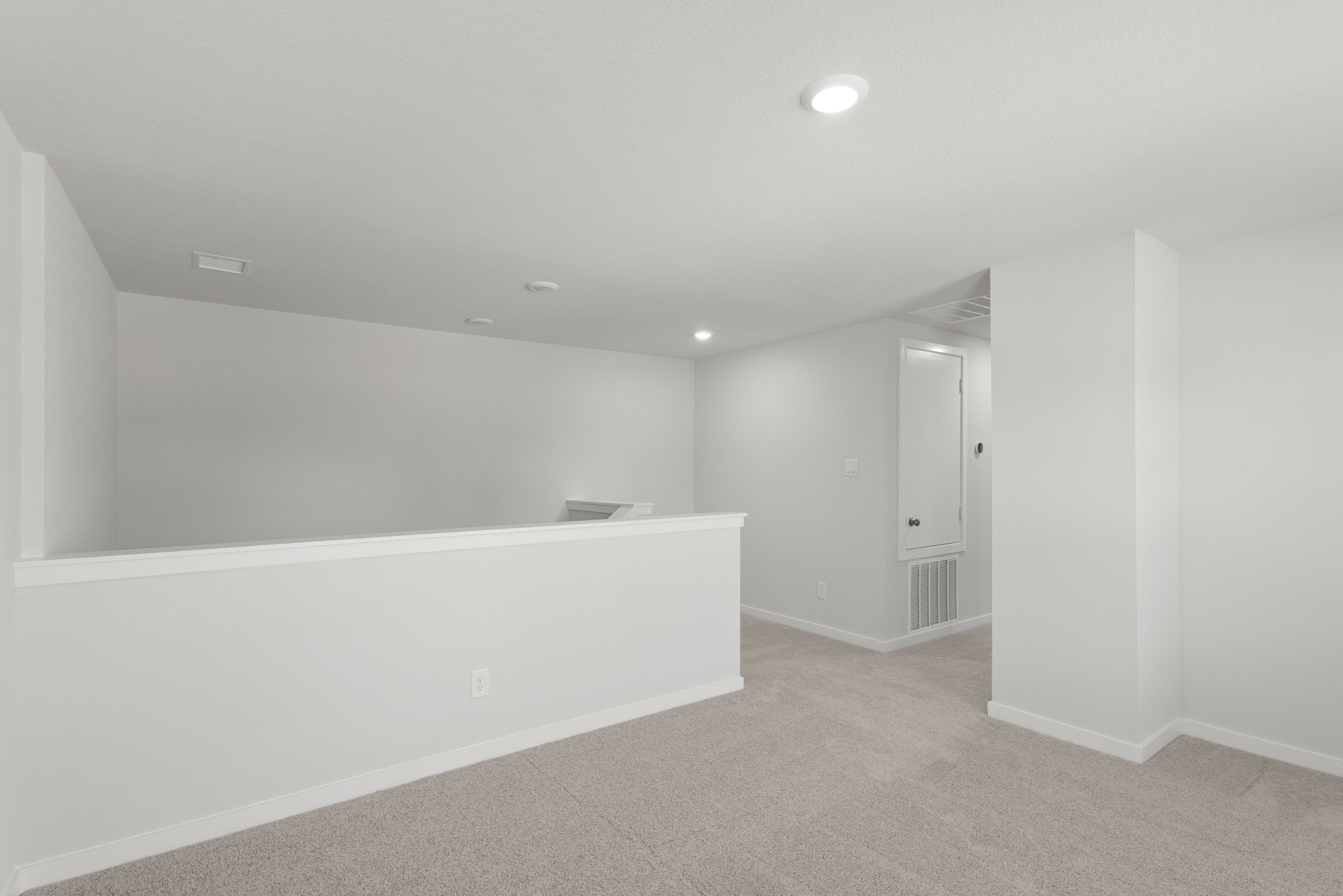 529 Shoreview Drive Conroe, TX 77303 - Photo 20 of 34 a view of room