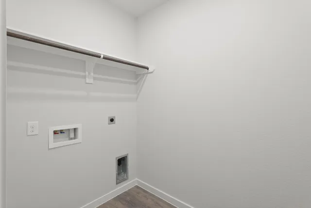 a view of utility room