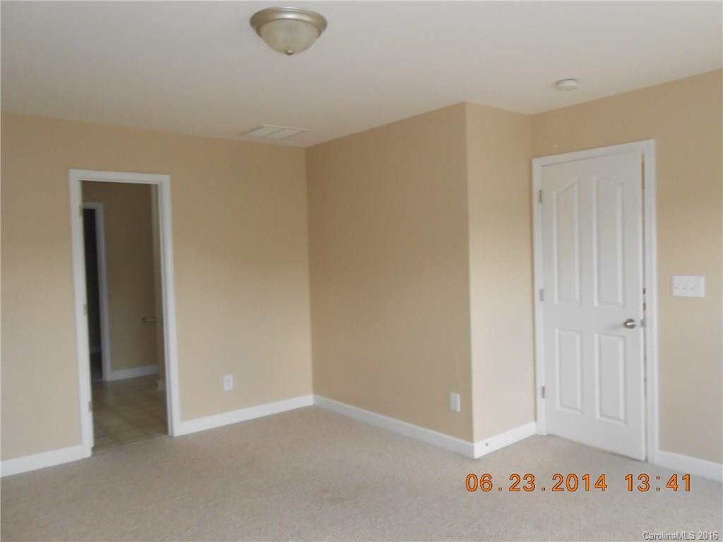 14008 Mallard Lake Road Charlotte, NC 28262 - Photo 6 of 10
