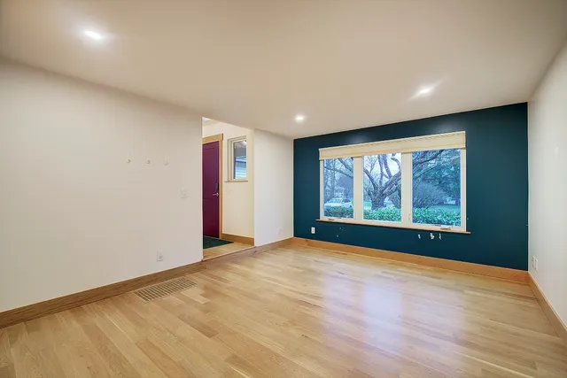 $4,200 | 617 Northeast 10th Street, North Bend, WA 98045