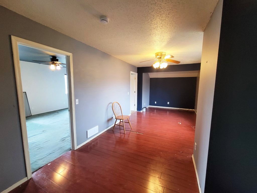 2601 Rachel Road Champaign, IL 61822 - Photo 17 of 22 a view of a livingroom with a furniture
