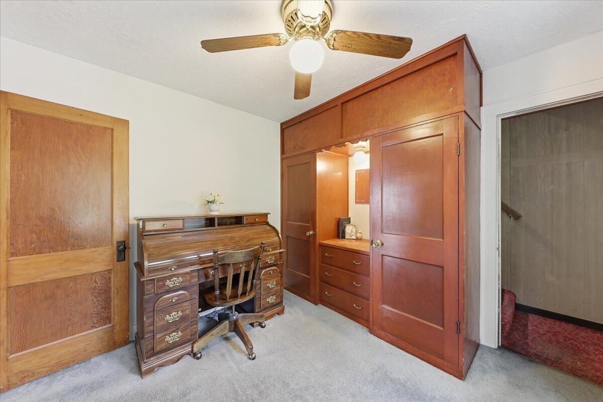 2955 Mechanicsburg Road Springfield, OH 45503 - Photo 18 of 55 30-Dressing Room