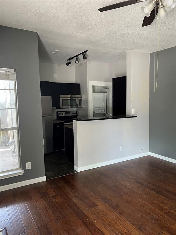 4101 Esters Road, Unit 111 Irving, TX 75038 - Photo 9 of 22 Gallery Image 9