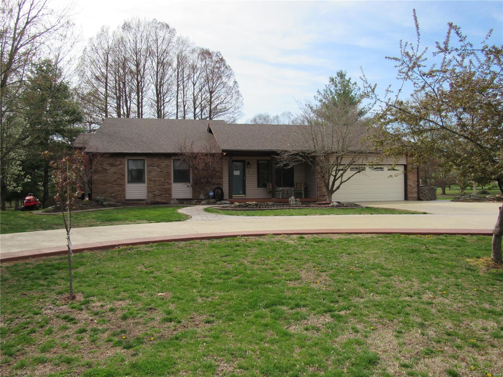6520 Wenzel Road Alton, IL 62002 - Photo 1 of 71