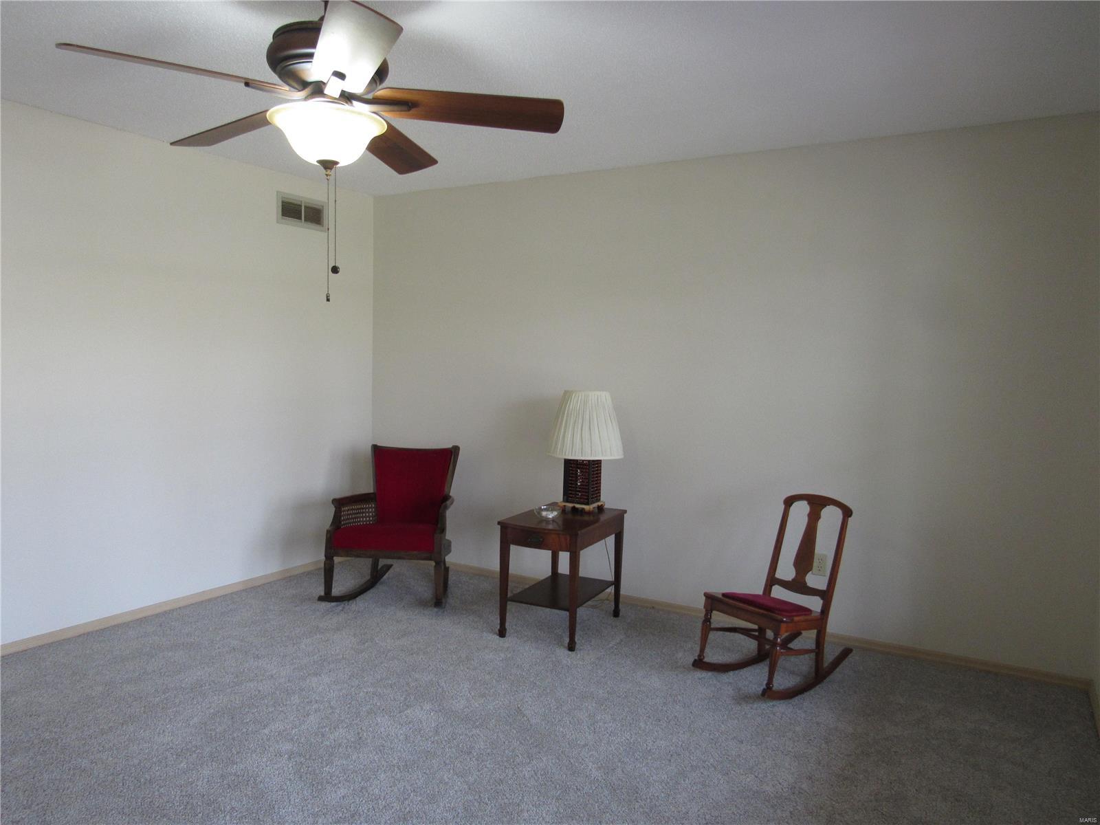 6520 Wenzel Road Alton, IL 62002 - Photo 12 of 71