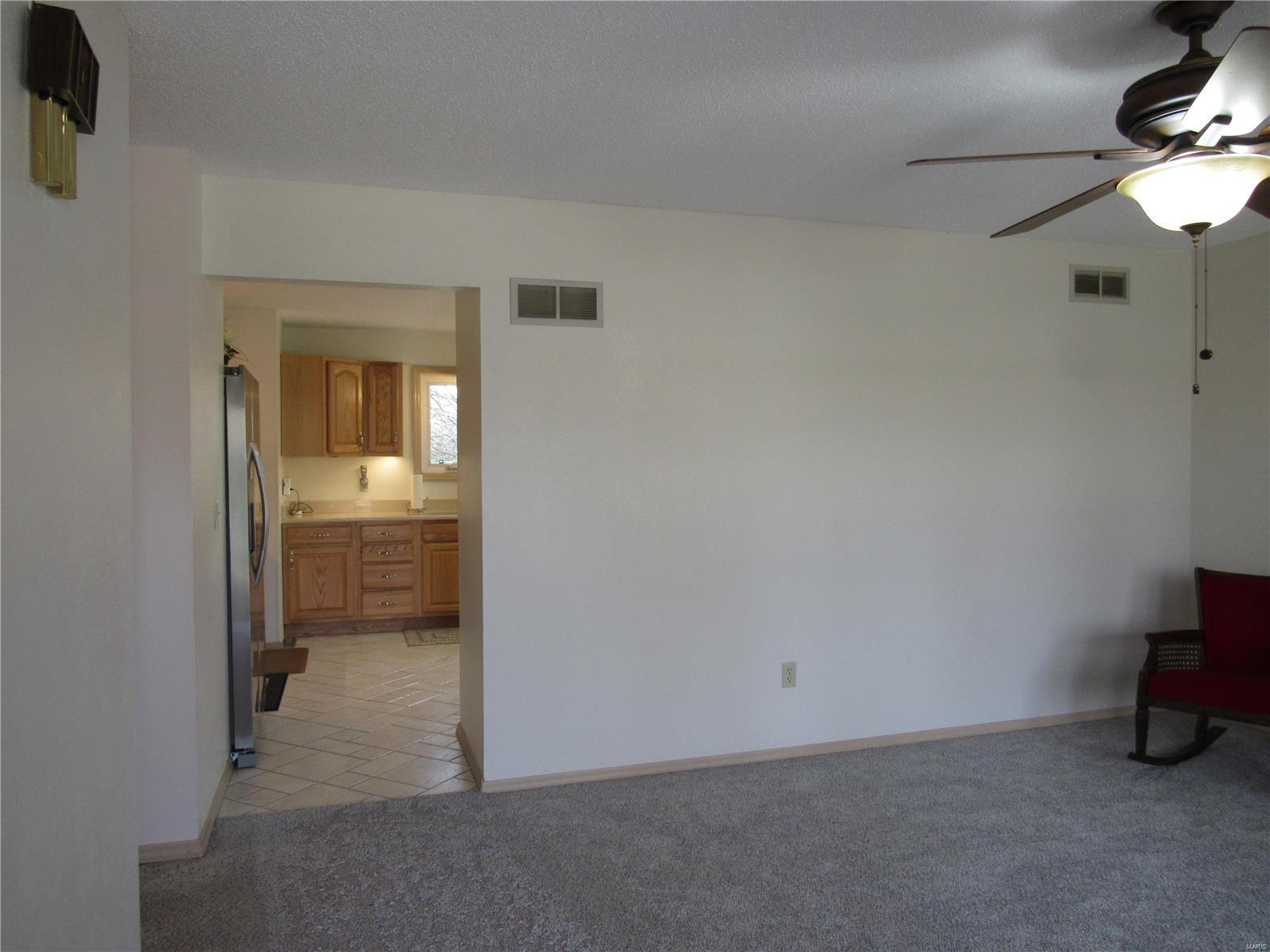 6520 Wenzel Road Alton, IL 62002 - Photo 13 of 71