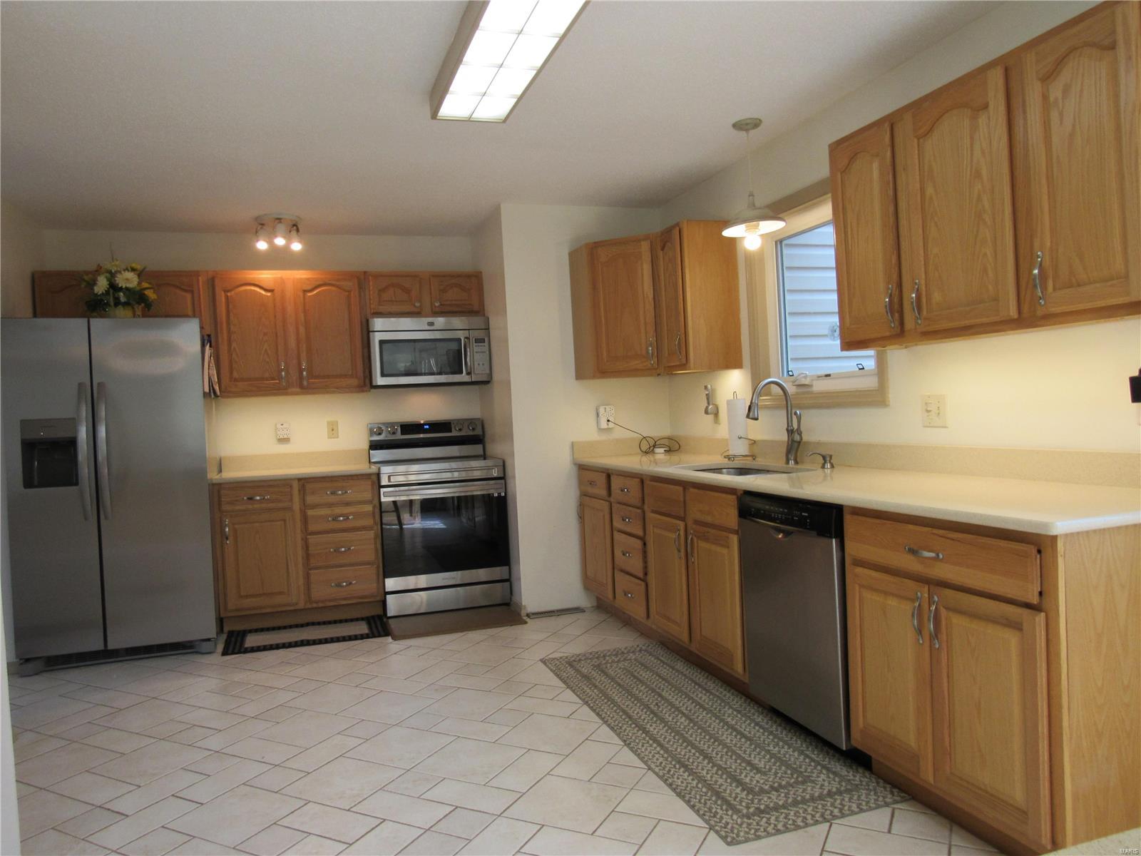6520 Wenzel Road Alton, IL 62002 - Photo 14 of 71