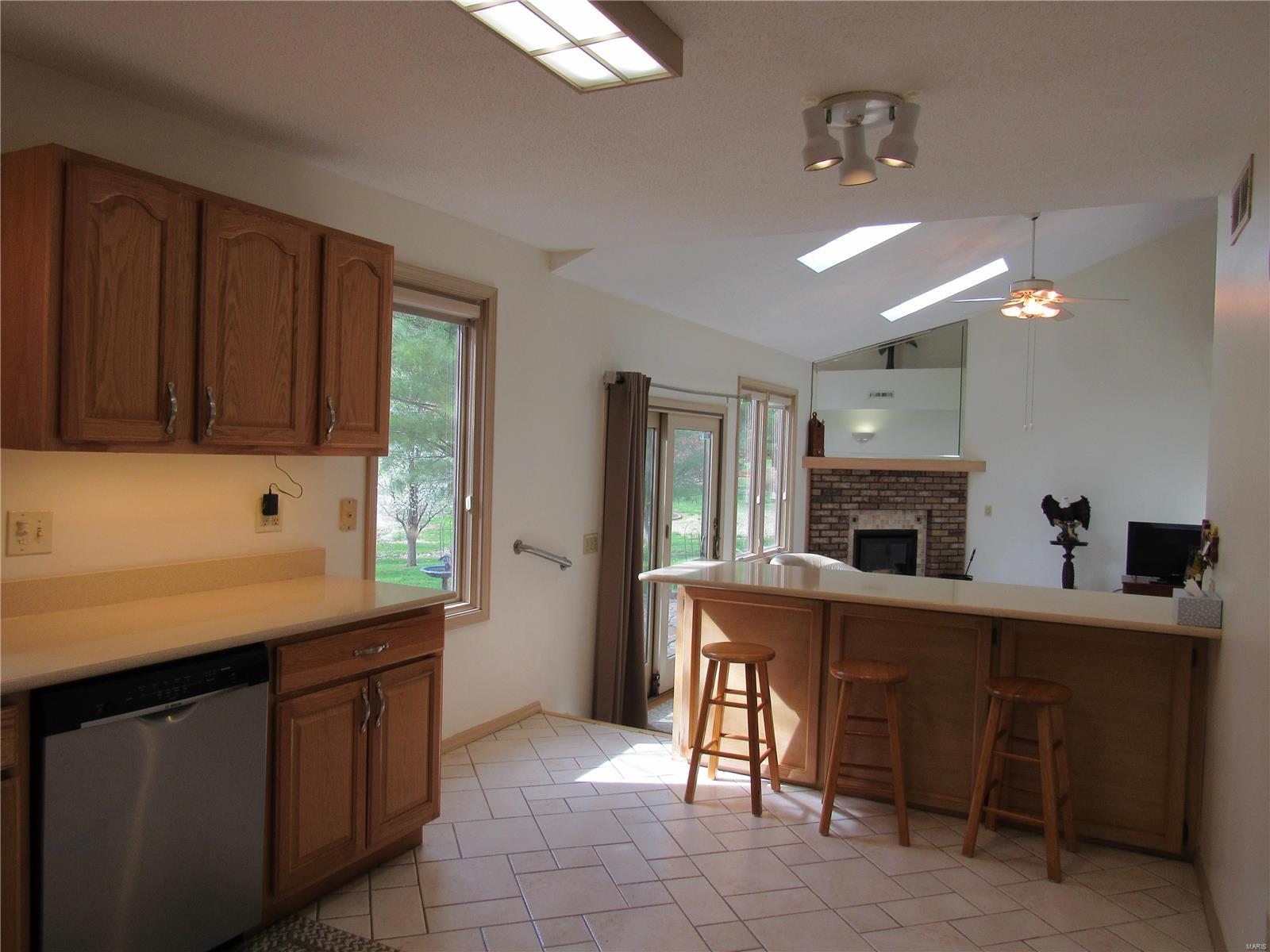 6520 Wenzel Road Alton, IL 62002 - Photo 17 of 71