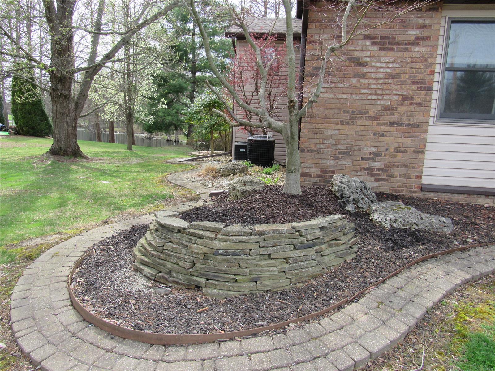 6520 Wenzel Road Alton, IL 62002 - Photo 5 of 71