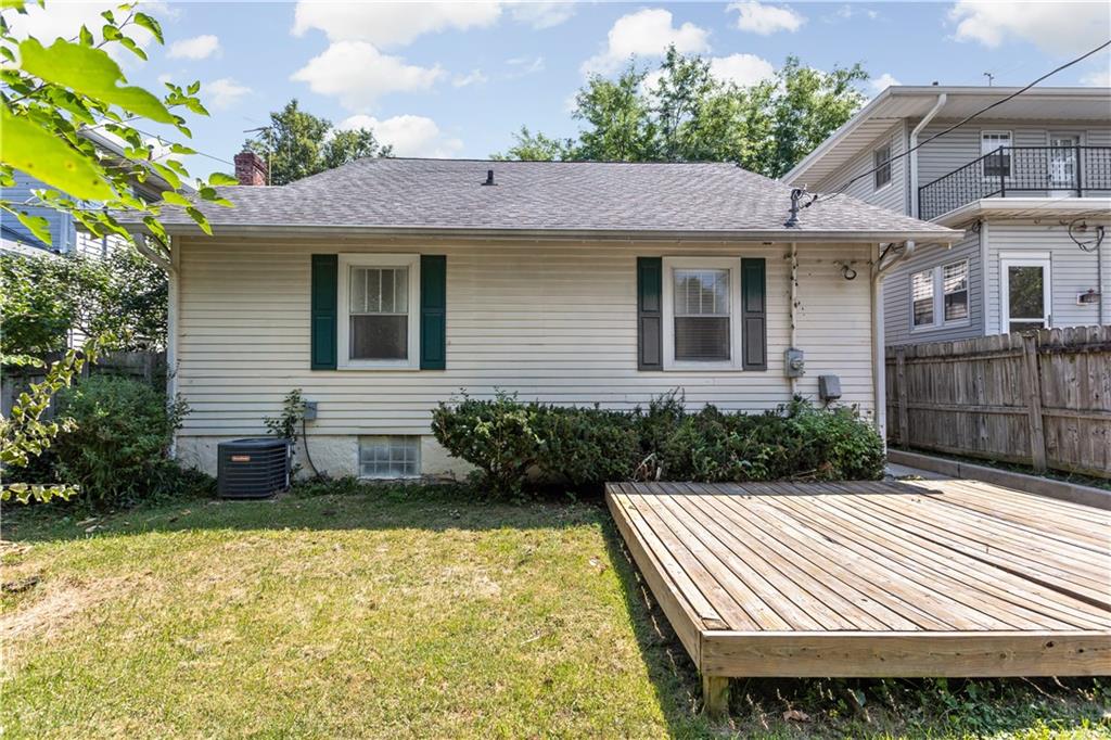 40 North Ridgeview Drive Indianapolis, IN 46219 - Photo 17 of 19 Gallery Image 17