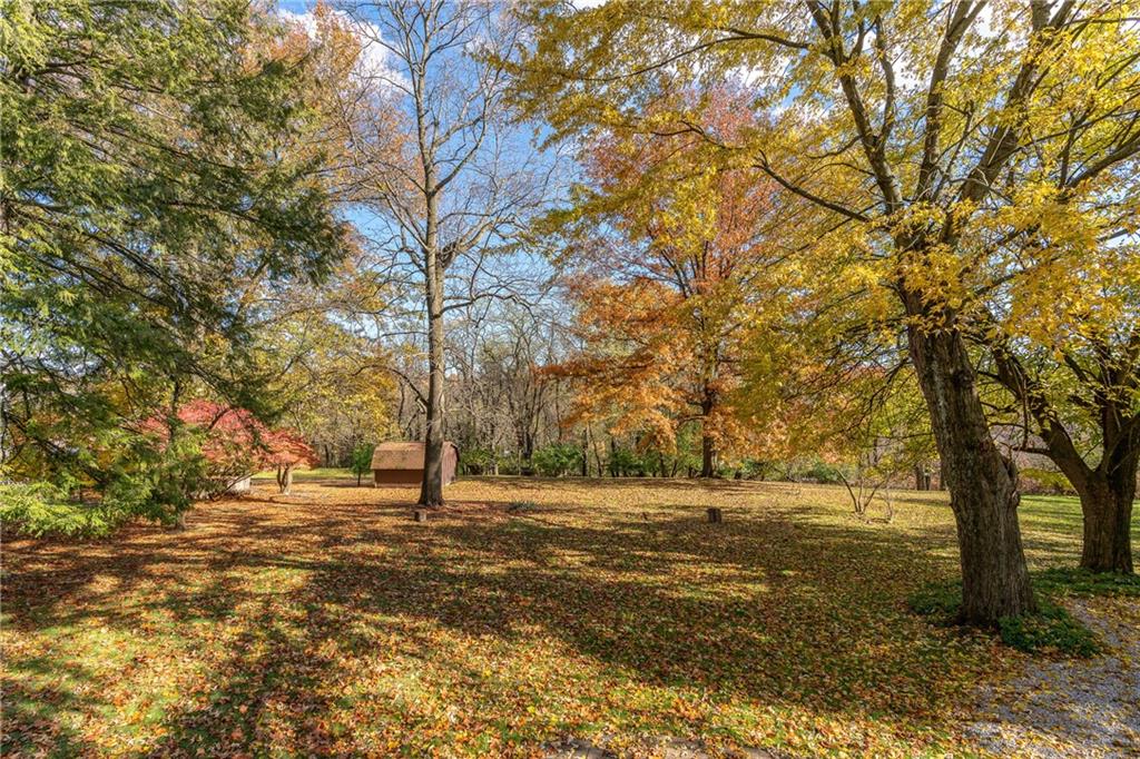900 Braddock Road Pittsburgh, PA 15221 - Photo 20 of 24 Gallery Image 20