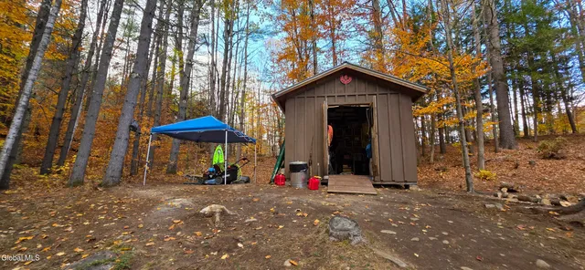 $142,500 | 257 Hadley Road, Stony Creek, NY 12878