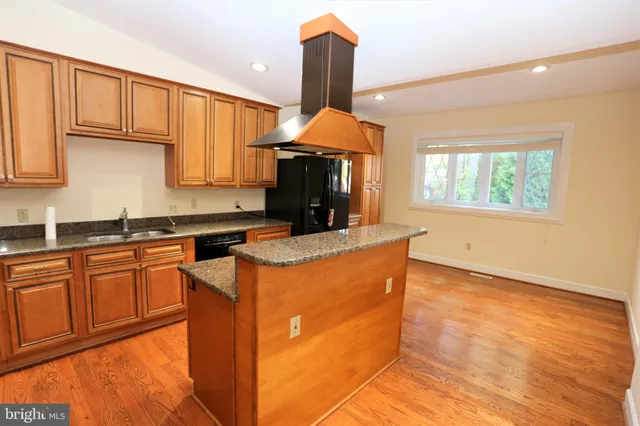 $4,200 | 9705 Fernwood Road, Bethesda, MD 20817