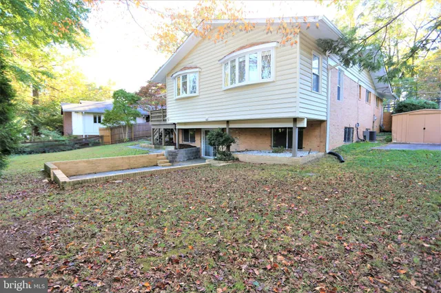 $4,200 | 9705 Fernwood Road, Bethesda, MD 20817