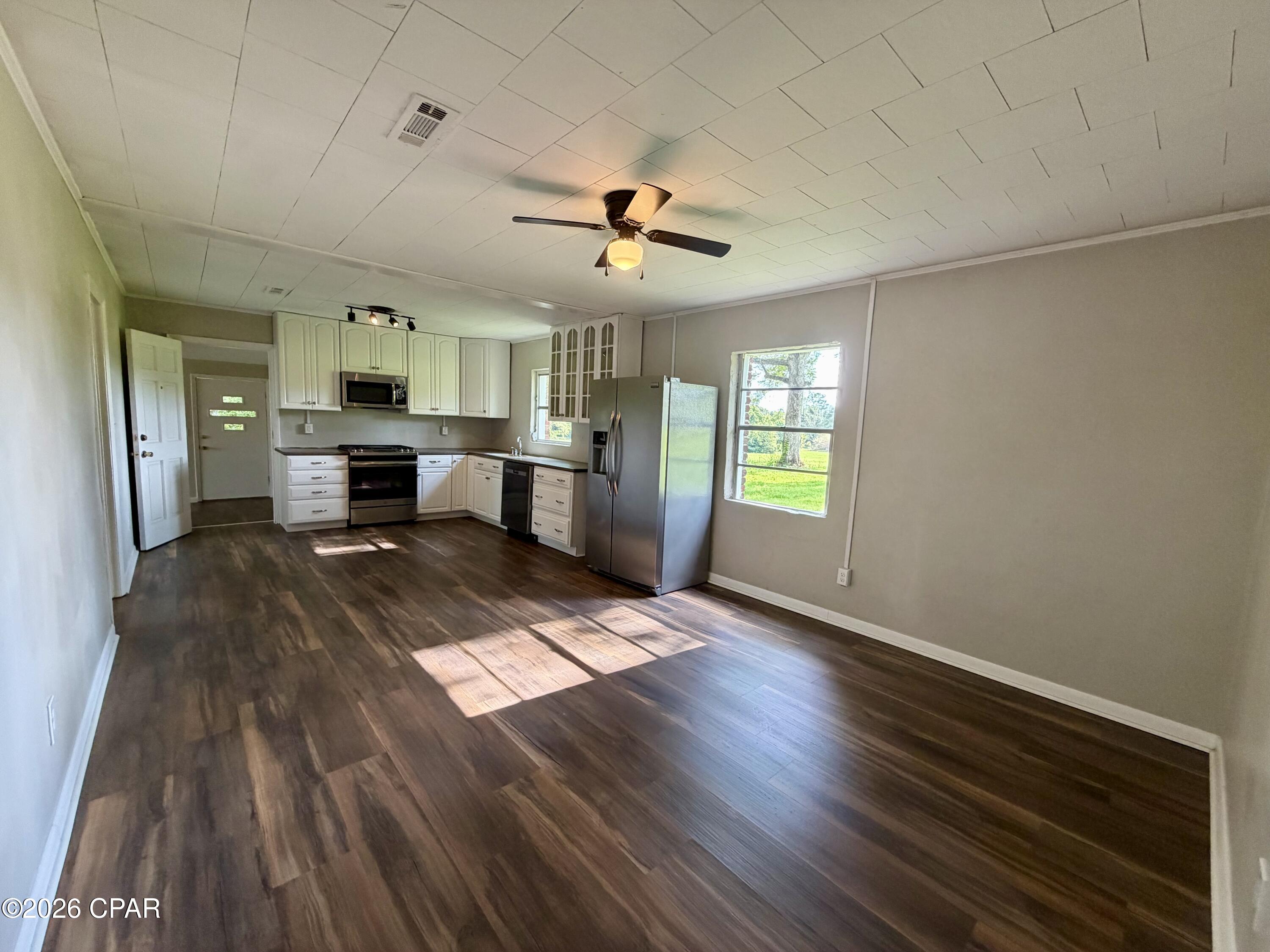 3023 Clearmont Road Marianna, FL 32446 - Photo 9 of 42